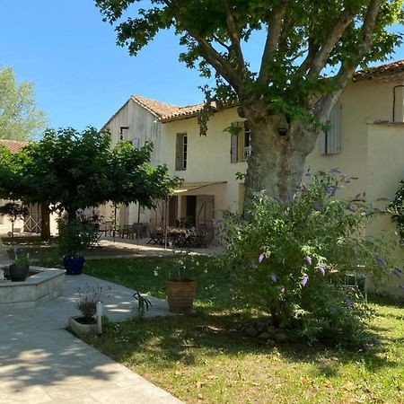 Mas Des Cigognes Bed & Breakfast Le Thor Dış mekan fotoğraf