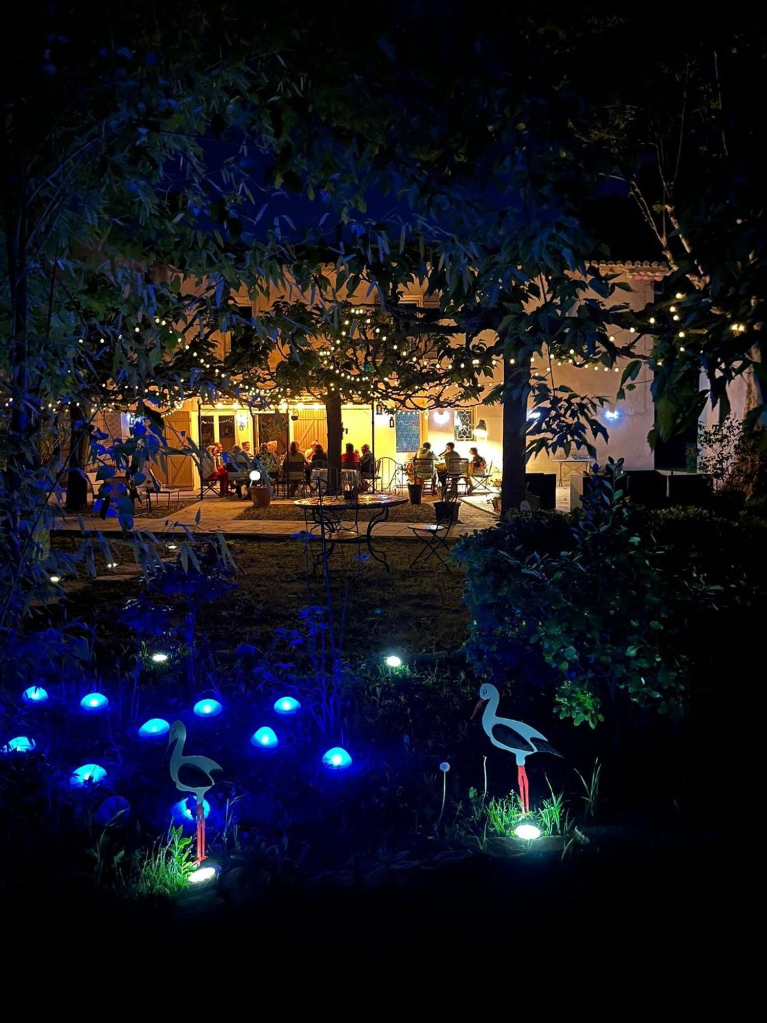 Mas Des Cigognes Bed & Breakfast Le Thor Dış mekan fotoğraf