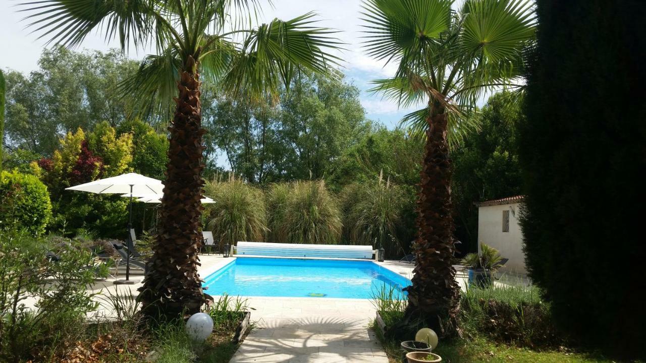 Mas Des Cigognes Bed & Breakfast Le Thor Dış mekan fotoğraf
